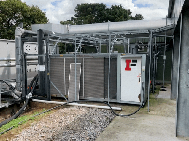 Air-cooled chiller installation